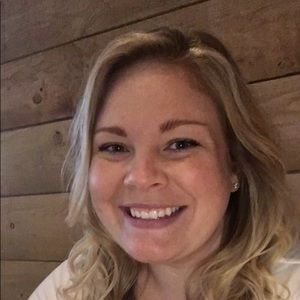 Meet your Posher, Liz